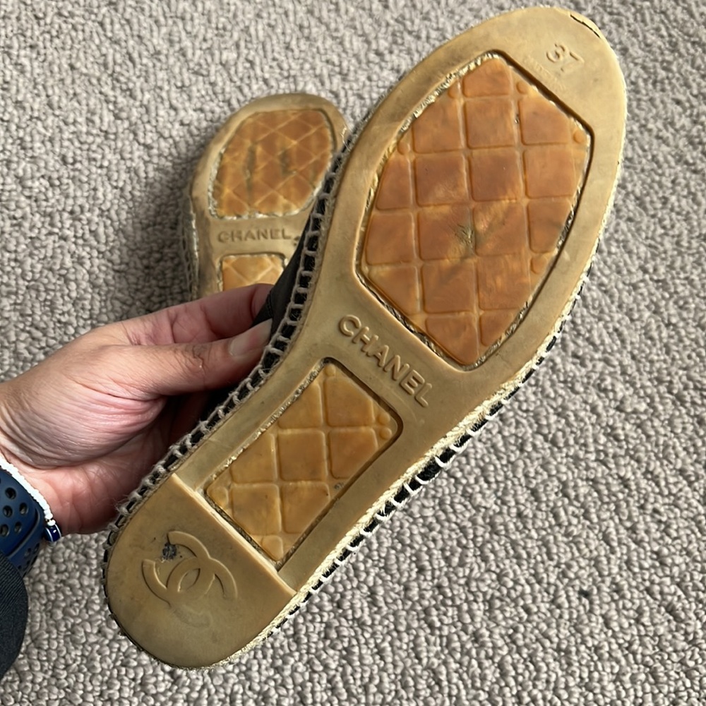 CHANEL Lambskin Espadrille Flats (37) - Black - Picture 6 of 11